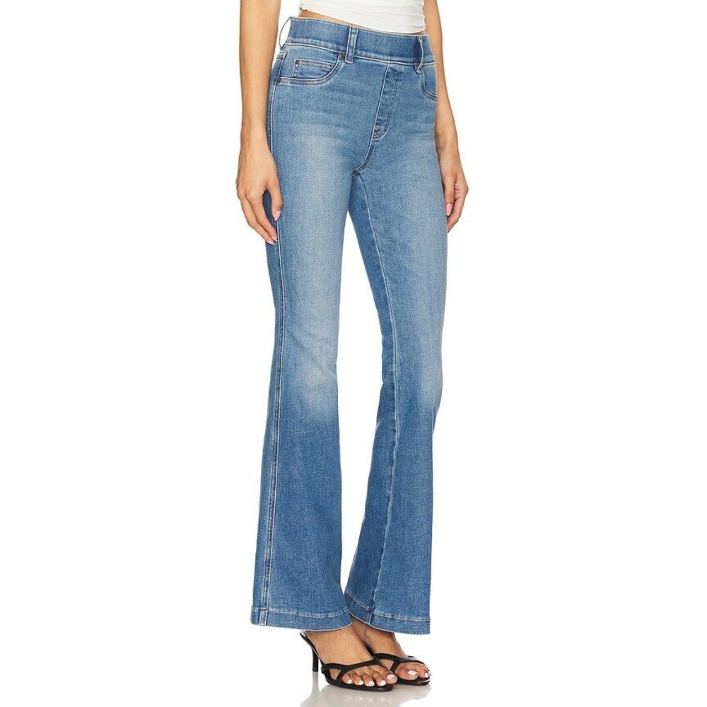 Spanx Women Light Wash Denim Flare Pull On Jeans High Rise Size Large Petite